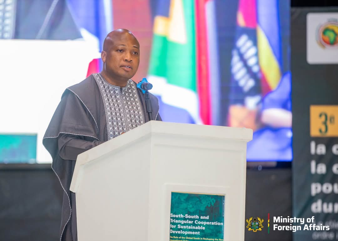 Hon Ablakwa was nearly 'lynched' by these same party people and others for telling a 'party person' to see him later cos he was late for a meeting. Some of these foot soldiers erh