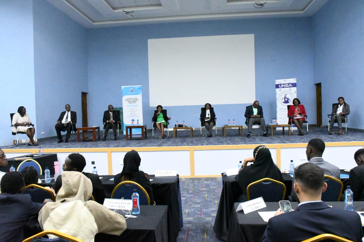 UoNDOS_Careers's tweet image. Panel 2, Moderated by Mrs. Rosemary Omwandho
Discussion on Students Halls of residence, Security and safety, Sports, University Facilities and Corporate Affairs services
#WeAreUoN