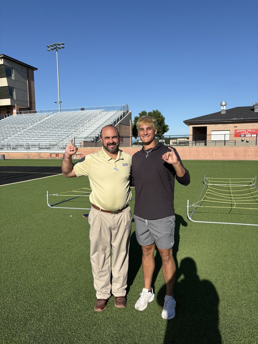 great to talk and meet with <a href="/CoachSnyde/">Will</a> #StingEm