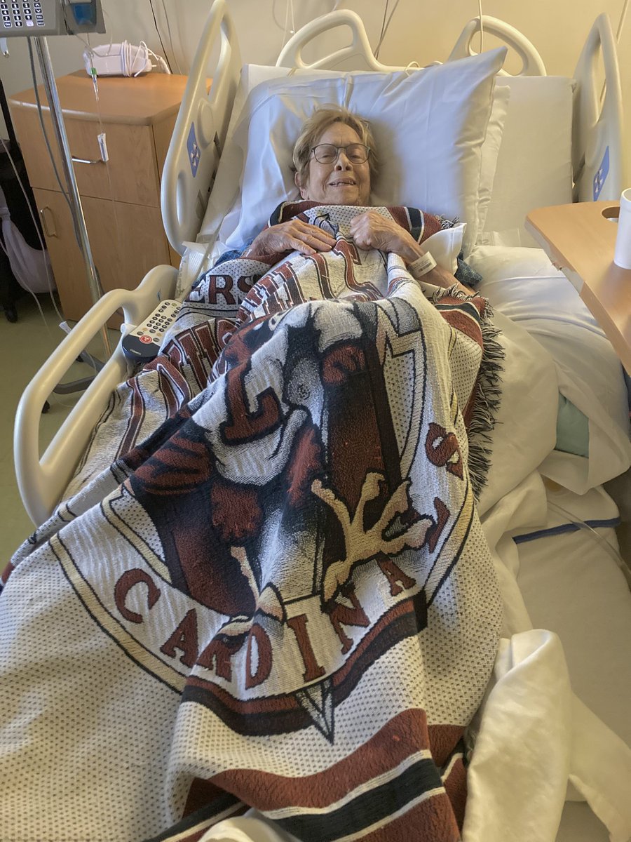 Cardsgirl8's tweet image. My Mom is a UK fan. She was in ICU last week and we covered her in a #UofL blanket. We knew she was improving when she finally noticed it and said “you guys covered me in BIRD SHIT!” 💩 🐔 😂 🤷🏼‍♀️ #wegotjokes #roadtorecovery #crohnssucks #outofICU