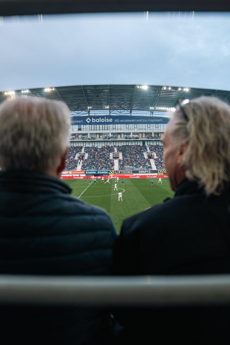 𝙎𝙘𝙝𝙤𝙪𝙙𝙚𝙧 𝙖𝙖𝙣 𝙨𝙘𝙝𝙤𝙪𝙙𝙚𝙧, 𝙫𝙤𝙤𝙧 𝙎𝙫𝙚𝙣

MEER I bit.ly/Tuupe