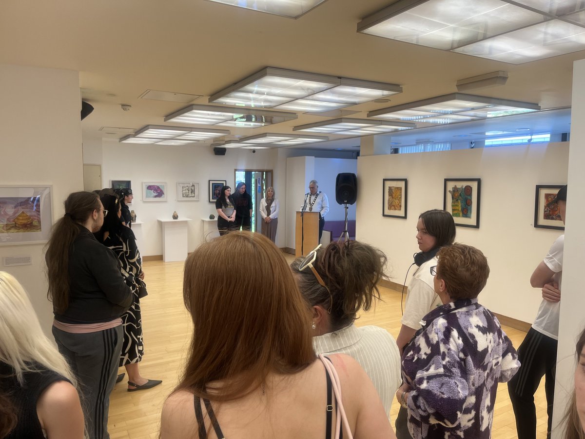 Chair Fermanagh & Omagh (@chairfodc) on Twitter photo Last week I was pleased to attend the Exploring Identity through Culture and Tradition exhibition launch in Strule Arts Centre, Omagh
It's been created by <a href="/swccollege/">South West College</a> students in Year 2 of the Creative Practice Level 3 course
Well done to all. It's on display to Sat 24 May 2025 Last week I was pleased to attend the Exploring Identity through Culture and Tradition exhibition launch in Strule Arts Centre, Omagh
It's been created by <a href="/swccollege/">South West College</a> students in Year 2 of the Creative Practice Level 3 course
Well done to all. It's on display to Sat 24 May 2025
