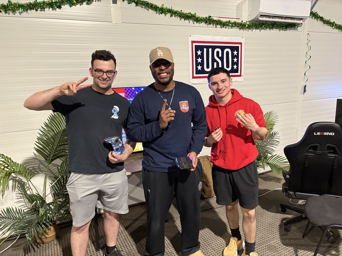 The race was on! Over 500 service members across Europe, the Middle East, and Africa recently joined in the USO EMEA Speedway Showdown Tournament — where competition, laughter and snacks fueled the fun.

Congrats to the winners who snagged some awesome prizes! 
#USOGaming #theUSO