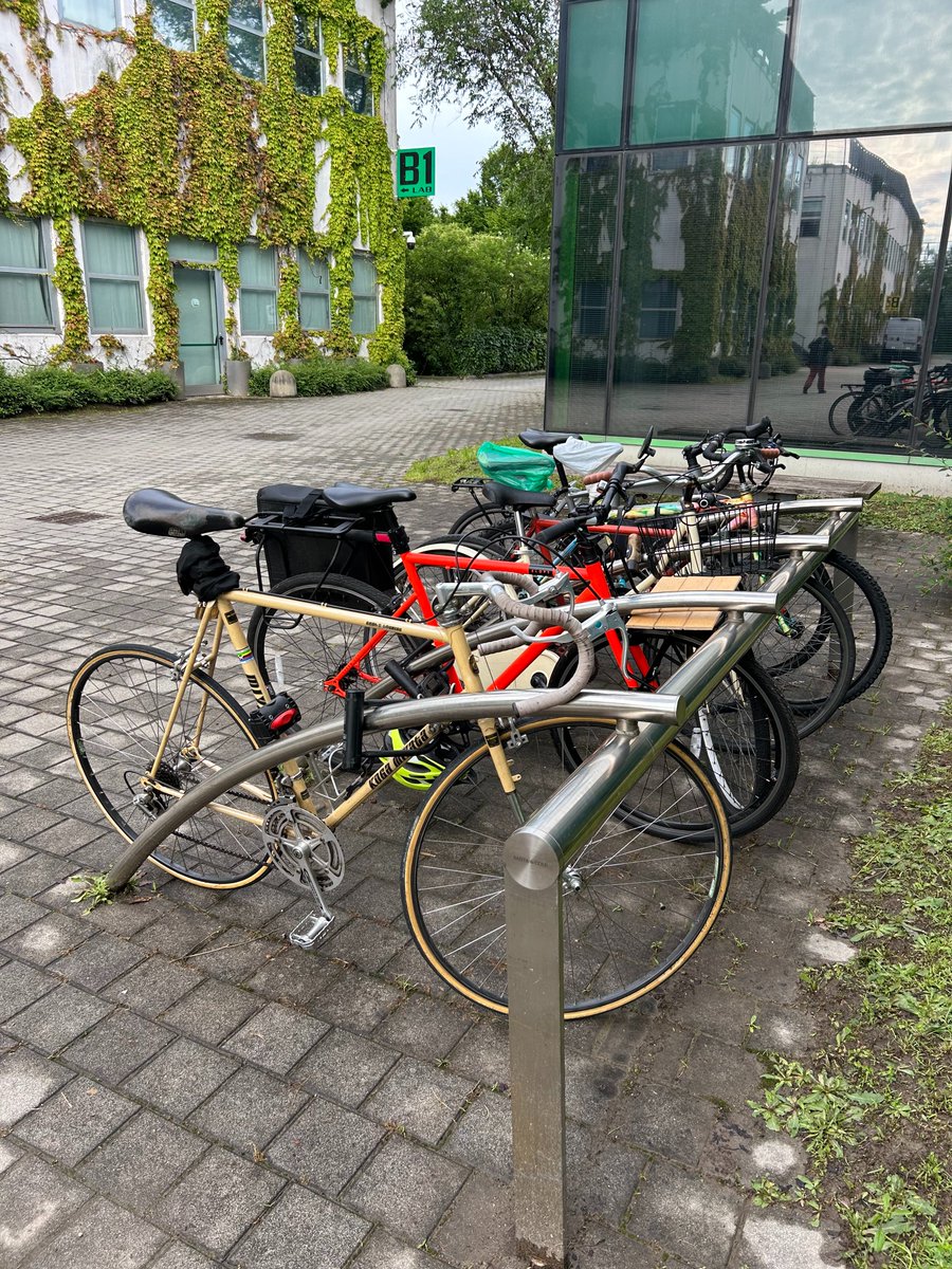 🟢 Oggi #GreenMonday: colazione offerta a chi è arrivato al lavoro in modo sostenibile 🚶‍♀️🛴🚲
Un piccolo gesto per premiare scelte smart e costruire una community sempre più green 💚
📍 Prossimi appuntamenti: 9/06 e 7/07

#MobilitàSostenibile #Torino #Sostenibilità