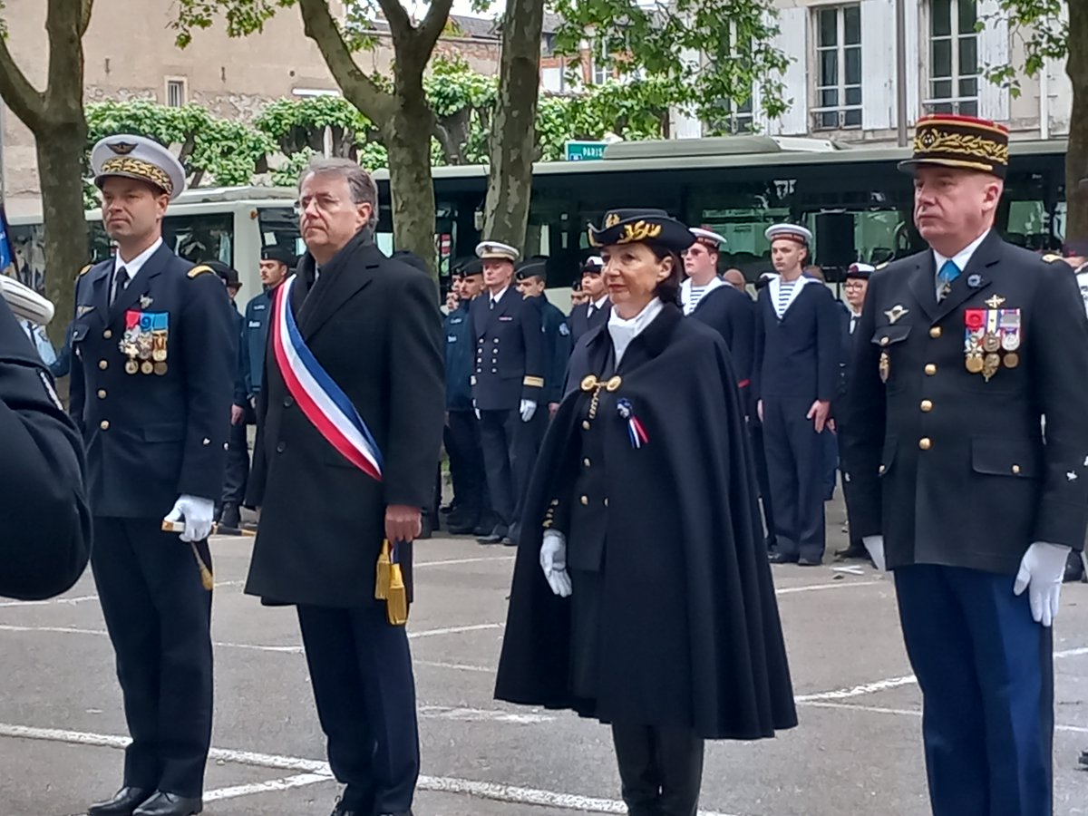 Image de Préfète Centre-Val de Loire et Loiret - #cérémonie I 🇫🇷 commémorative du 80ème anniversaire de la Victoire du #8mai 1945 à Orléans, en pré