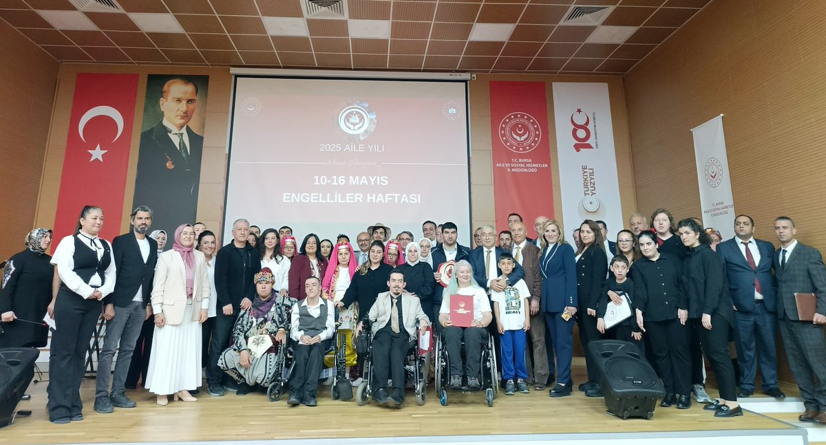10-16 Mayıs Engelliler Haftası çerçevesinde "Ailemiz, Farklılıklarımız En Büyük Zenginliğimiz" temalı program gerçekleştirildi. <a href="/tcailesosyal/">T.C. Aile ve Sosyal Hizmetler Bakanlığı</a> instagram.com/p/DJjmomriG5D/…