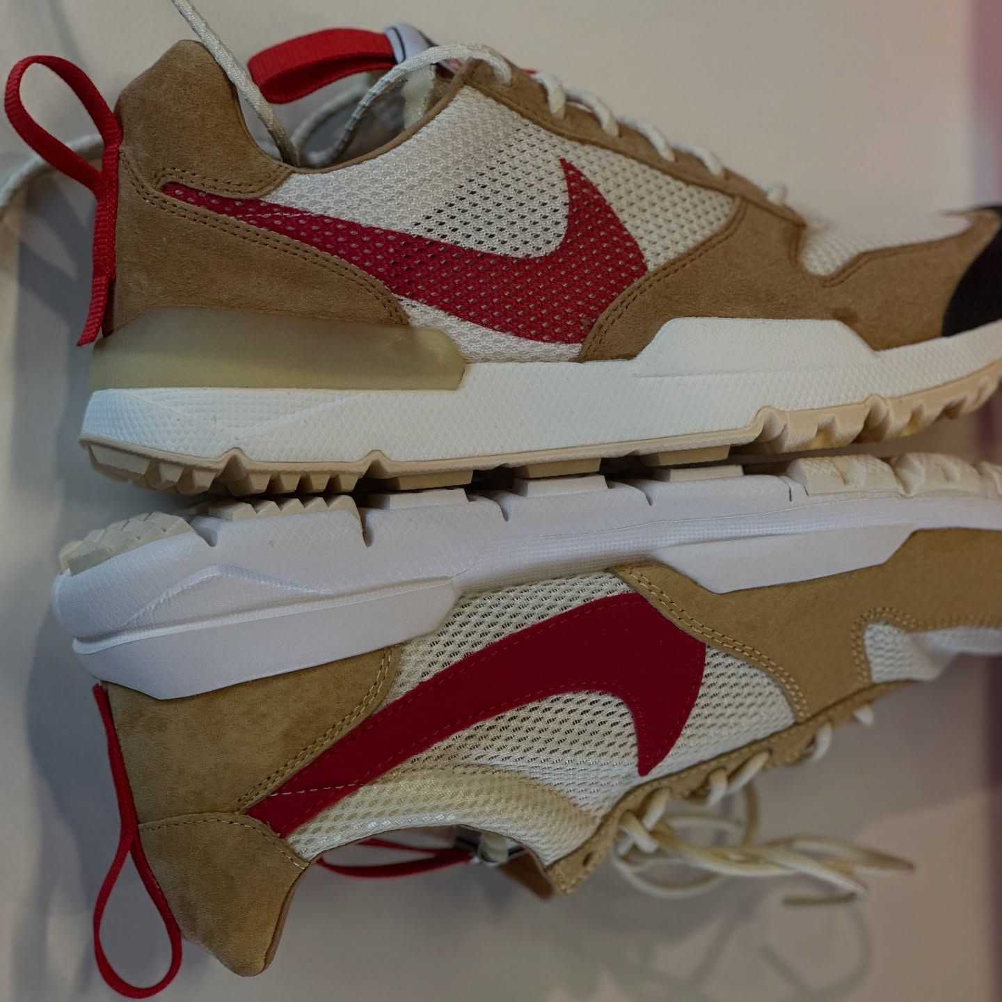 NIKE MARS YARD 3.0 27cm ベージュ/レッド Nike - x Tom Sachs Mars Yard 3.0 Sneaker in Natural & Sport