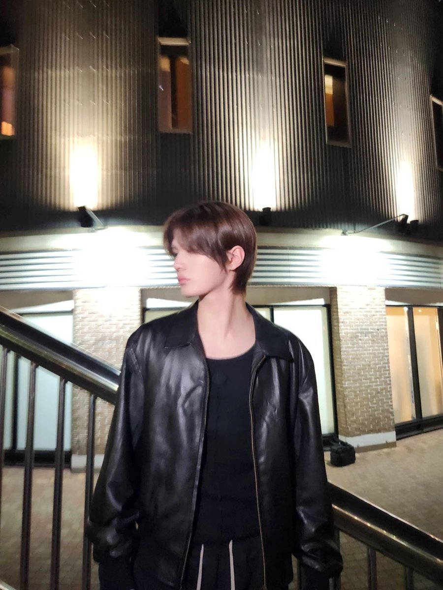 [#도하하하] 
좋은 밤이야  

#ARrC #아크  
#DOHA #도하