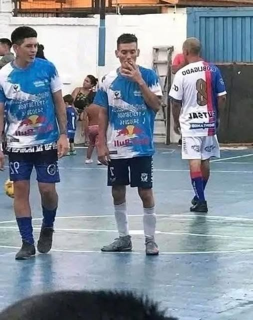 Yo fumando unas secas para demostrar máximo nivel