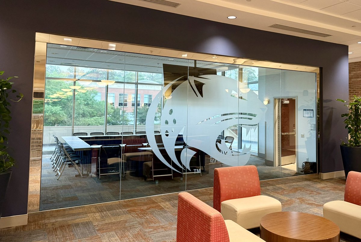 SA_StuAffairs's tweet photo. Check out another awesome new upgrade to the Student Center! Both glass rooms on the north end of the facility now sport a bold Jaguar logo, bringing even more South pride to your favorite study and hangout spot. Swing by and see the cool new look for yourself. #ReadySouthGo 🐆 https://t.co/SRraxo3I6h