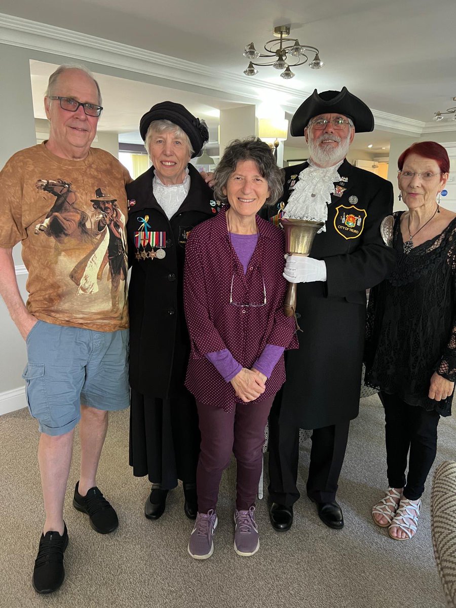 Tregolls lodge book club Truro (@tregollsc) on Twitter photo Couple pics on VE Day - what better than to have your pic taken with Mr & Mrs Town Cryer ?
<a href="/LeighRussell/">Leigh Russell</a> <a href="/TraceyT80651091/">kernowchiggy 📖📕📚</a> <a href="/cjkellow80/">Chris Kellow</a> <a href="/ChurchillLVG/">Churchill Living</a> <a href="/The_CWA/">The Crime Writers’ Association</a> #Cornwall Couple pics on VE Day - what better than to have your pic taken with Mr & Mrs Town Cryer ?
<a href="/LeighRussell/">Leigh Russell</a> <a href="/TraceyT80651091/">kernowchiggy 📖📕📚</a> <a href="/cjkellow80/">Chris Kellow</a> <a href="/ChurchillLVG/">Churchill Living</a> <a href="/The_CWA/">The Crime Writers’ Association</a> #Cornwall