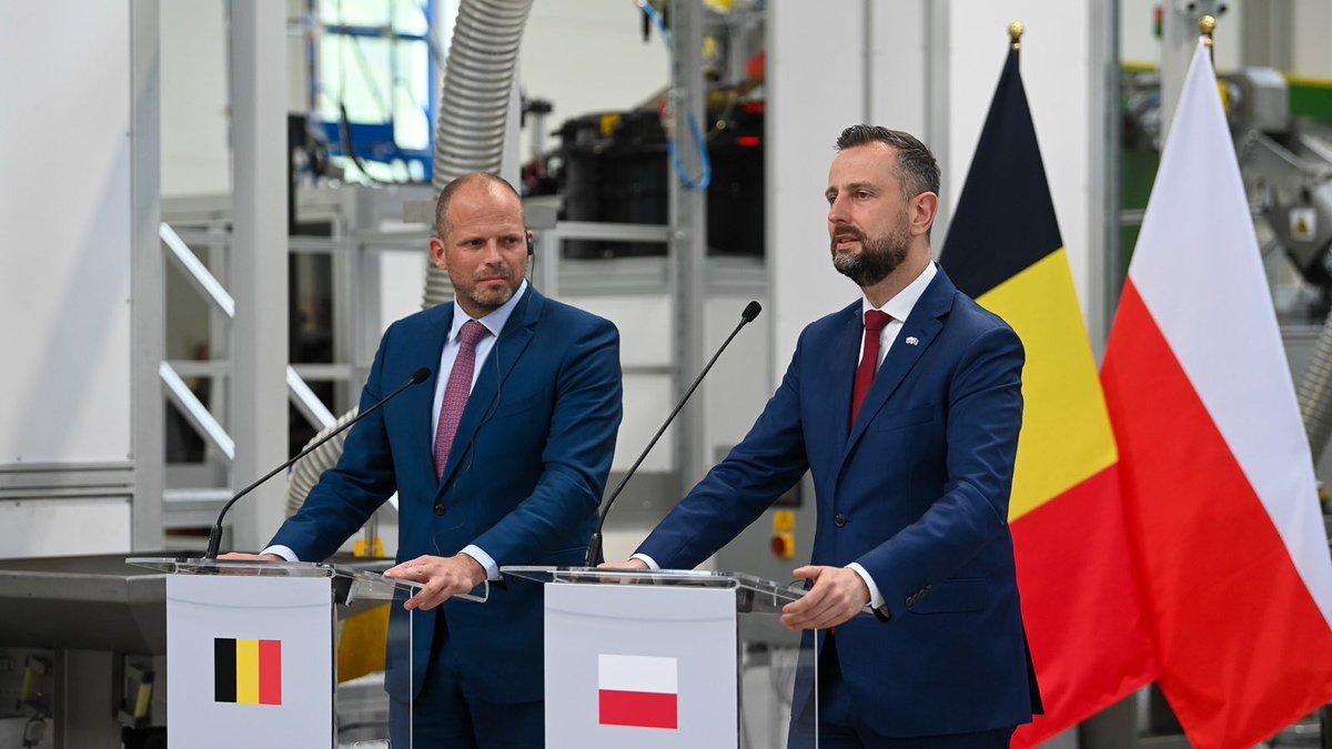 Rozszerzamy współpracę z Belgią🇧🇪! Podpisany dziś przez ministra obrony Belgii Theo Franckena list intencyjny dotyczący zakupu w 🇵🇱polskiej firmie zbrojeniowej kilkuset zestawów #PIORUN to dowód naszej konsekwentnej pracy i współpracy na rzecz bezpieczeństwa naszych państw i