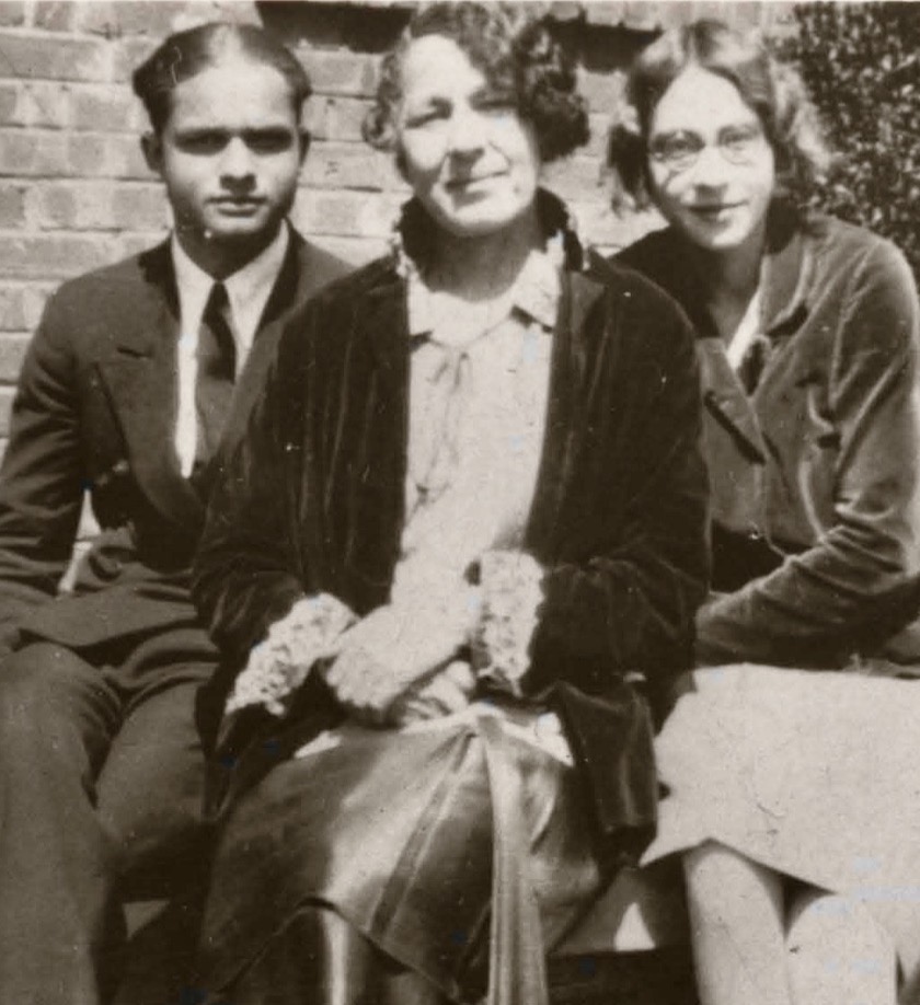 Judia Jackson Harris has entered the <a href="/NGEncyclopedia/">New Georgia Encyclopedia</a>
! I am happy to see her take her place alongside colleagues and contemporaries, like Lucy Craft Laney and W. E. B. Du Bois. Please take a look: georgiaencyclopedia.org/.../judia-jack… <a href="/SWHG1956/">Social Welfare History Group</a> @UGAsocialwork #socialwork #ComplexCloth