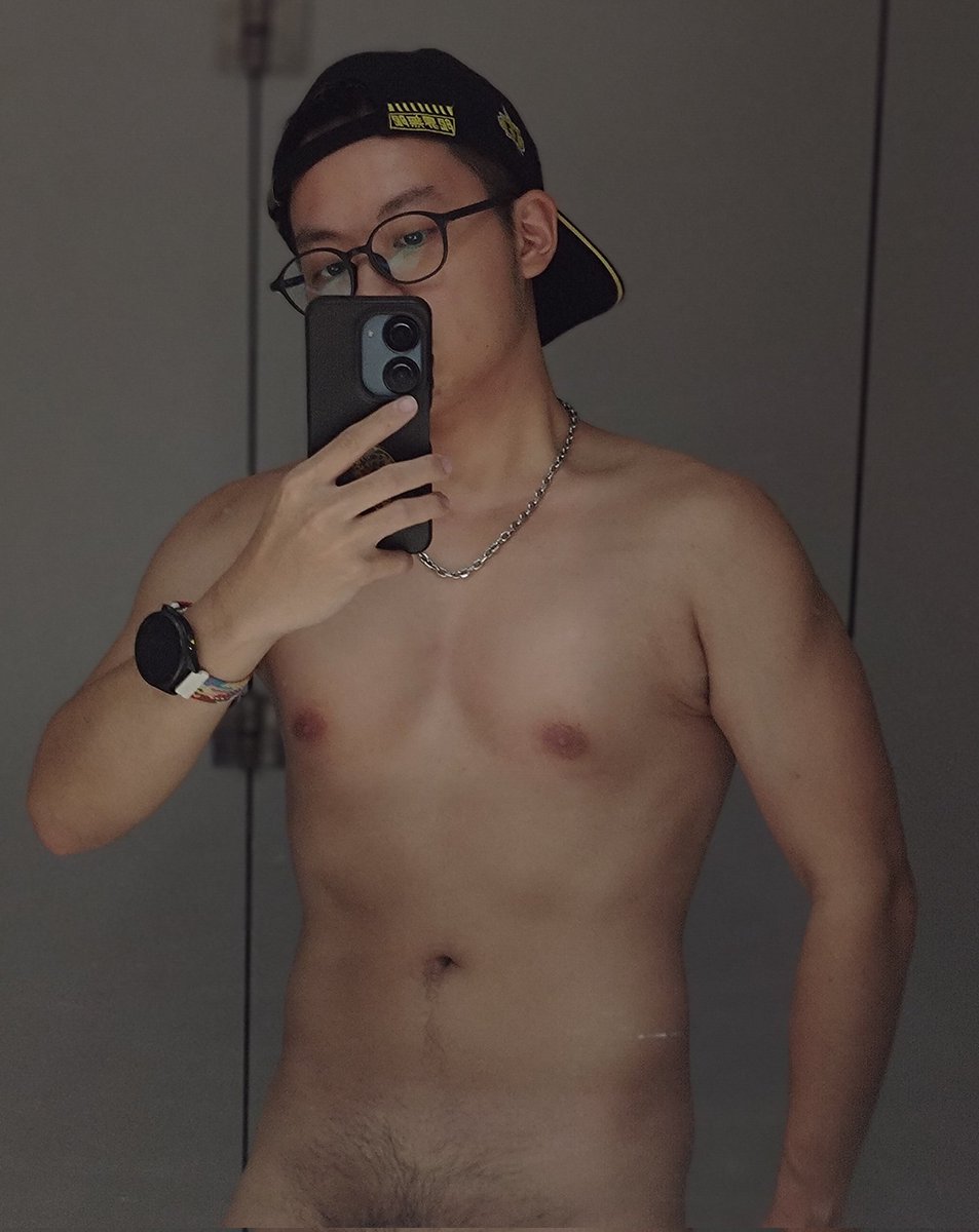 （手臂還是細得跟什麼一樣）