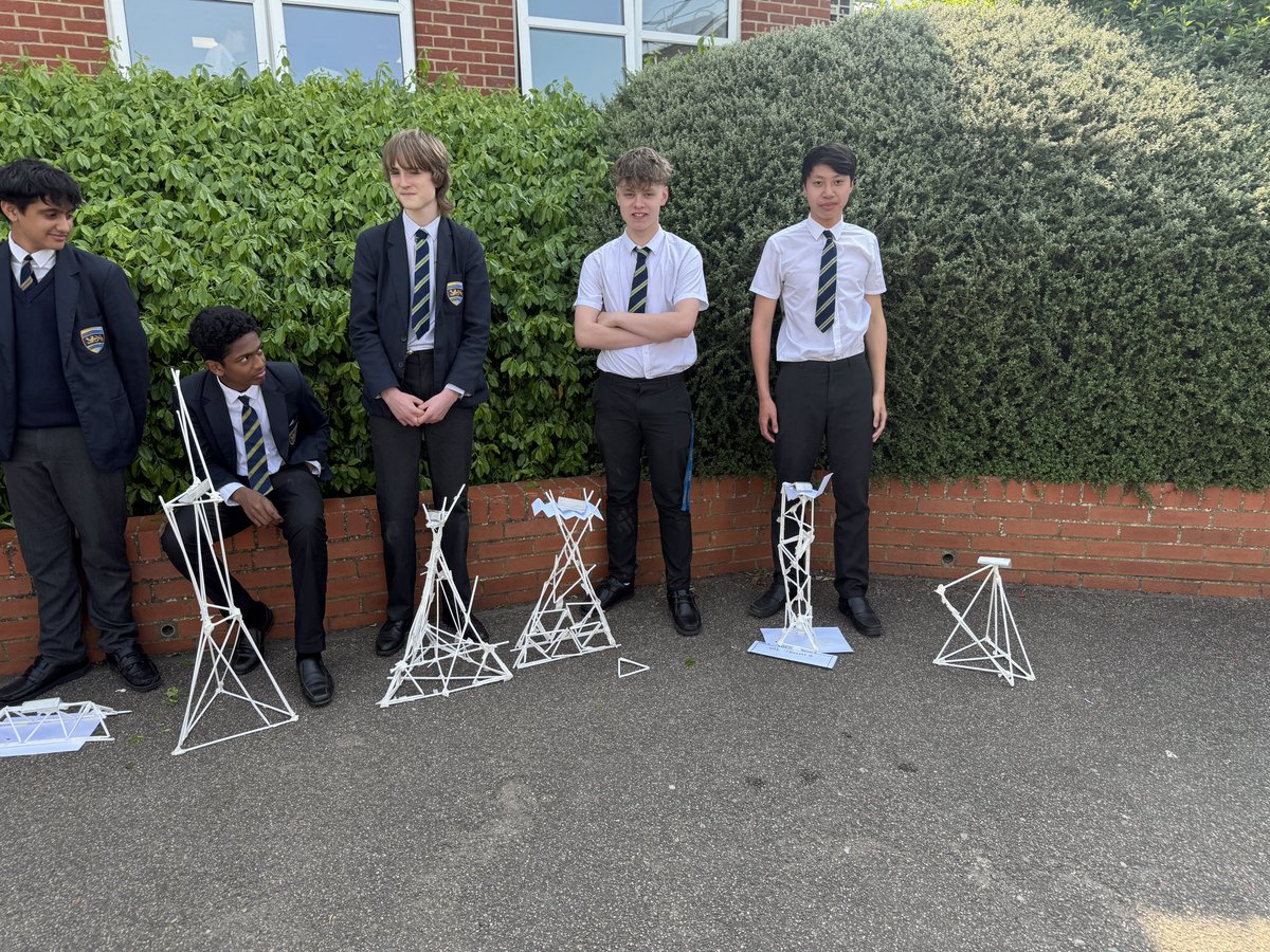 WGSBDesignTech's tweet image. The Year 9s went full architect mode last week when they built towers, not just tall, but mighty strong too.

Armed with determination (&amp;amp; a limited amount of tape), they stacked, balanced, and engineered their way to the top.

The winning tower stood at a wobbly 77cm high.
