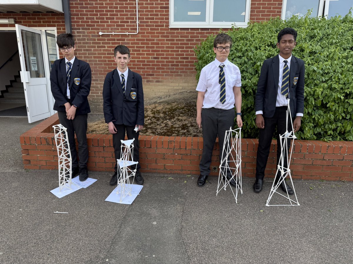 WGSBDesignTech's tweet image. The Year 9s went full architect mode last week when they built towers, not just tall, but mighty strong too.

Armed with determination (&amp;amp; a limited amount of tape), they stacked, balanced, and engineered their way to the top.

The winning tower stood at a wobbly 77cm high.