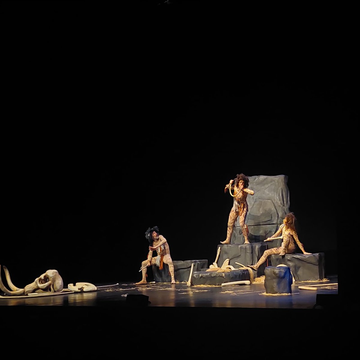 Auditori Teatre Espai Ter (@espaiter) on Twitter photo 🦴Aquest cap de setmana a l'<a href="/EspaiTer/">Auditori Teatre Espai Ter</a> hem reviscut els 'Mamut' amb <a href="/markelineteatro/">Markeliñe</a> en un espectacle familiar que ha fet palesa l'evolució (o involució) humana. Petits i grans l'hem gaudit de debò! 🦴Aquest cap de setmana a l'<a href="/EspaiTer/">Auditori Teatre Espai Ter</a> hem reviscut els 'Mamut' amb <a href="/markelineteatro/">Markeliñe</a> en un espectacle familiar que ha fet palesa l'evolució (o involució) humana. Petits i grans l'hem gaudit de debò!