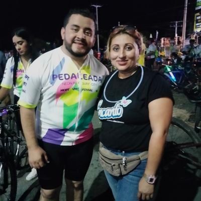 ¿Tiene plata para ir a visitar diputados y ministros pero no para ir a ver a sus padre con cáncer? Increíble.