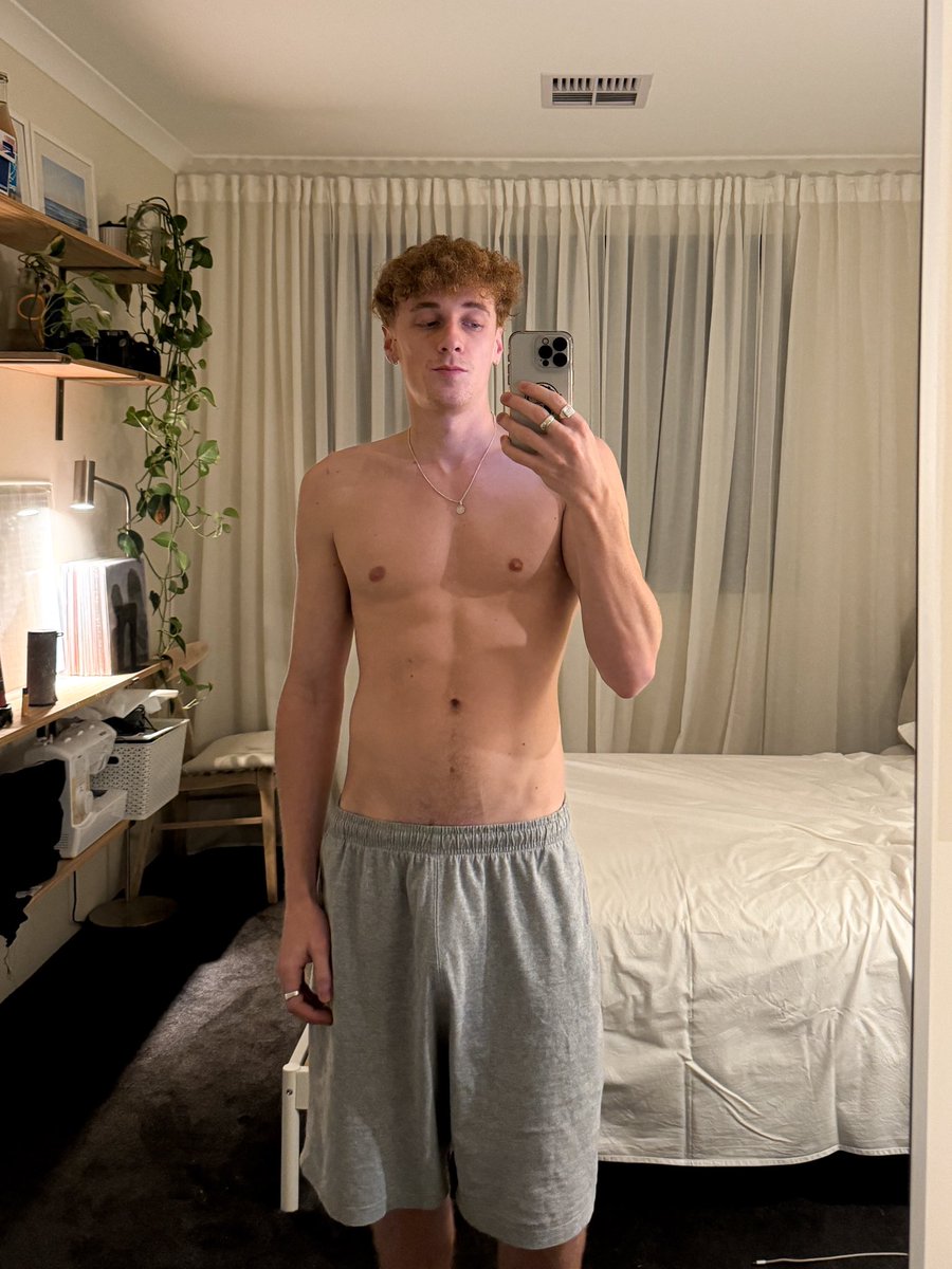 fresh sheets and oomf told me i have boyfriend hair