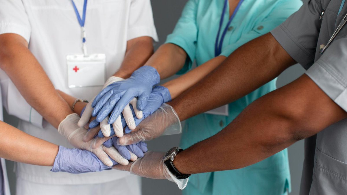 docanaesthetic's tweet image. Today on #InternationalNursesDay, we salute the incredible contributions of nurses in anaesthesia and perioperative care.
We are one team in the theatre, working together to ensure patient safety and care.
#NursesDay2025 #AnaesthesiaTeamwork #CaringForNurses #SASACommunity