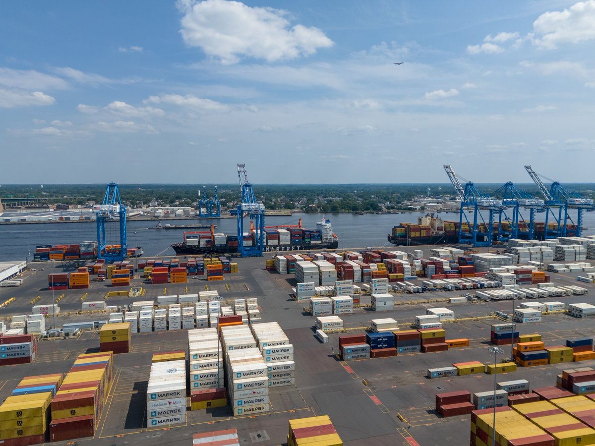 Join Dick Voith on May 16 from 12-1PM for a ULI webinar on how tariffs shape local real estate. Gain insights into trade policy impacts on construction and development. Register now: bit.ly/3F9Gu1z