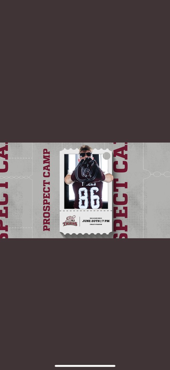 Haydenz1004's tweet image. Thank you @jeffowens95 and @CvilleTigersFB for the invite!!