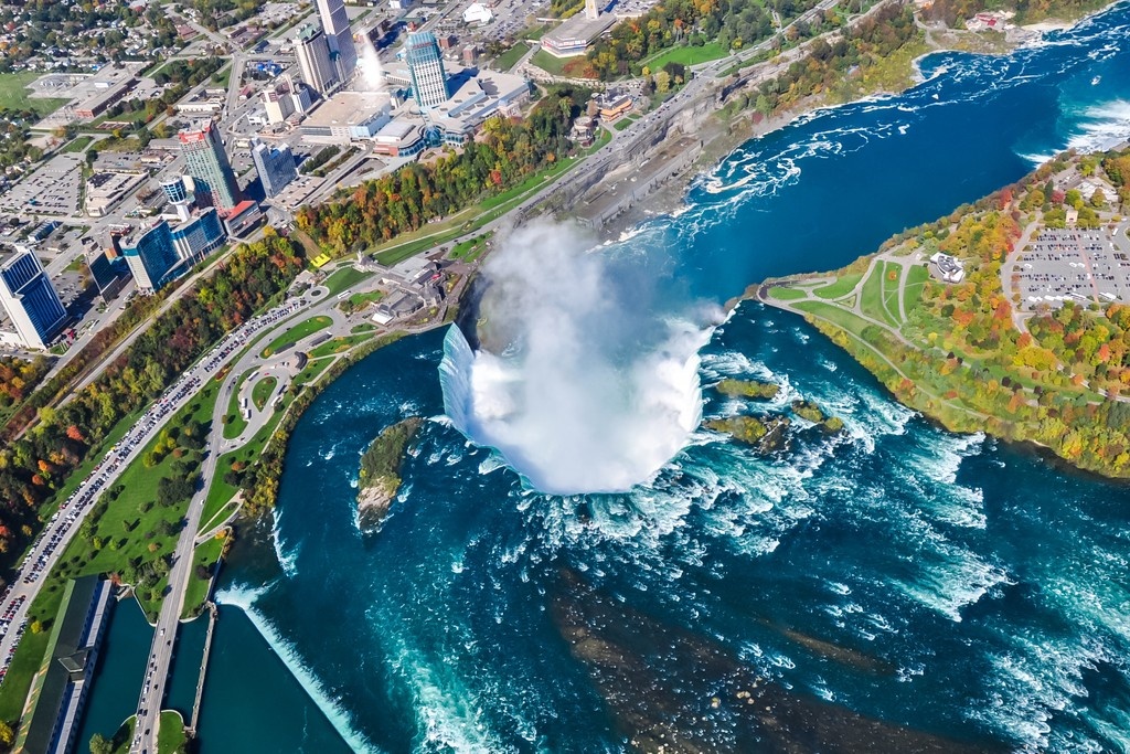 Only a 5-minute walk from Niagara Falls Convention Centre is 4,000 branded hotel rooms, ideal for you and your guests. These rooms offer the perfect stay, just steps away from our front door. ⁠

#NFCC #WhereInspirationFlows⁠