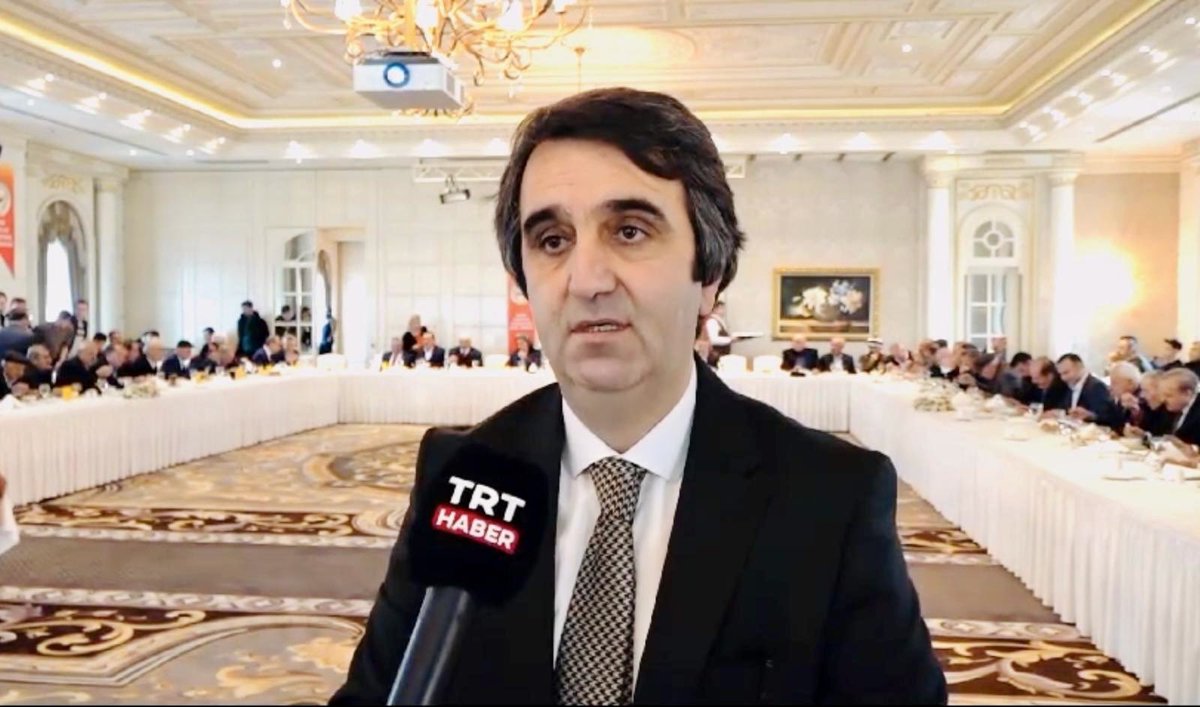 Kardeşlik… Kardeşçe…

47 yıldır ülkede kanayan yaramız olan çatışma ve gözyaşı sürecinin barışla ve silah bırakmayla sonuçlanması bizleri, bölge halkını memnun ve mutlu etmiştir…

Ülkemize hayırlı olsun inşallah…