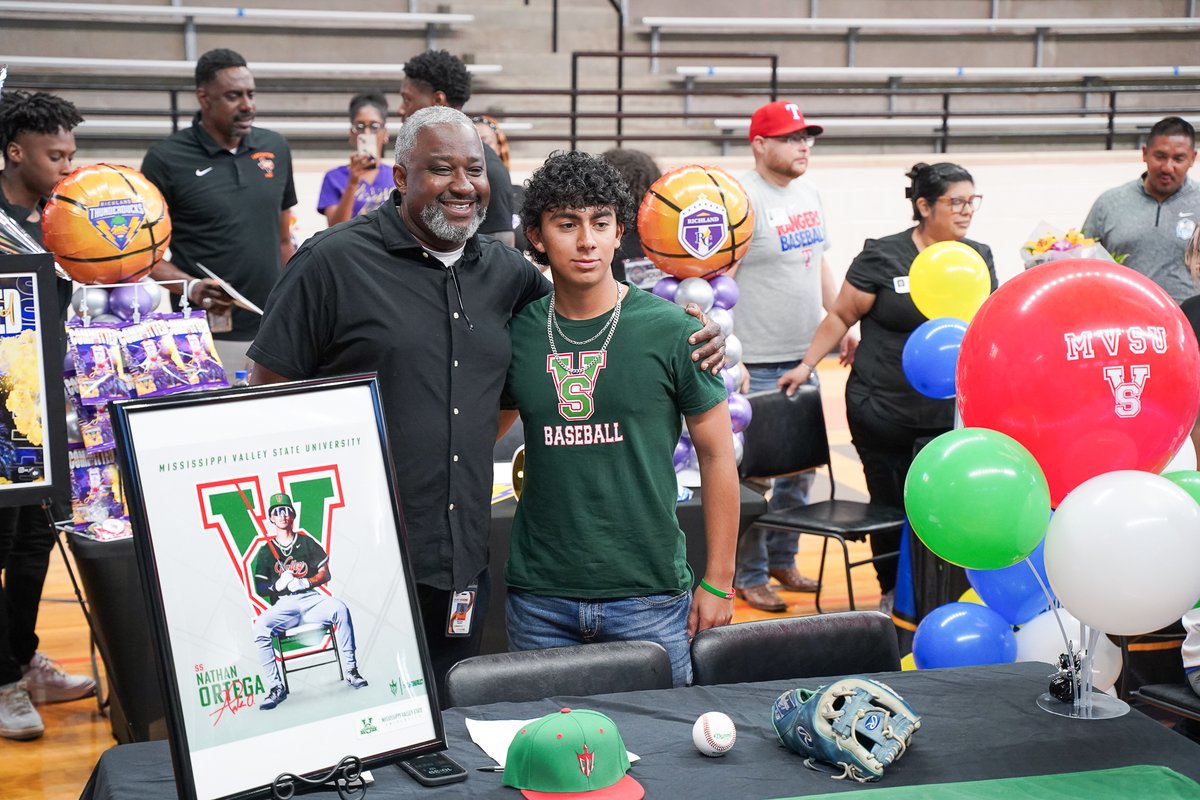 🏅 Congrats to our Lancaster ISD student-athletes who signed on 2025 Spring Signing Day! 🐅🧡

From soccer, basketball, track, baseball &amp; cheer, these Tigers are headed to the next level! 📝🔥
 
#DreamBelieveRoar #WEBONationSports

 📸: flic.kr/s/aHBqjCe1bL