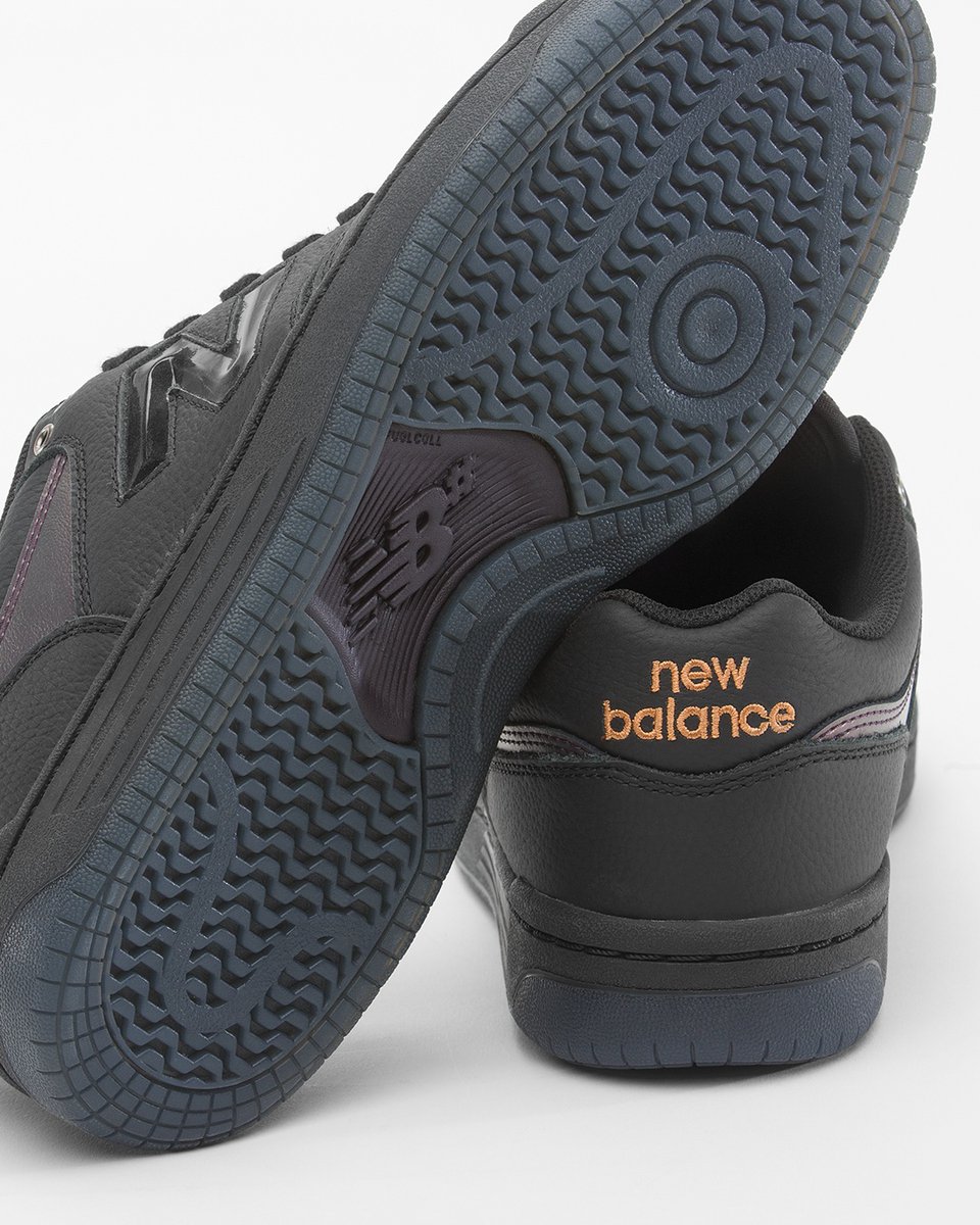 Re-mixed by Bronze56k.
newbalance.com/pd/bronze56k-x…