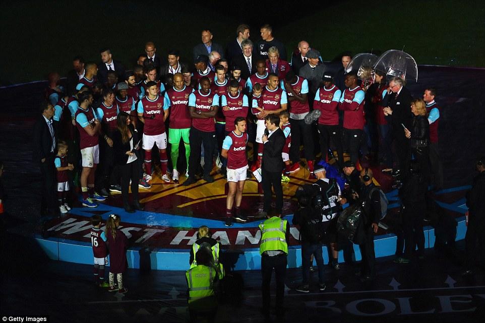 Billy Bonds Stand (@billybondsstand) on Twitter photo Darren Randolph is celebrating his 38th birthday today. <a href="/RandzOfficial/">Darren Randolph</a> had two spells at West Ham playing 52 games, including the last game at The Boleyn on 10th May 2016 ⚒️ Darren Randolph is celebrating his 38th birthday today. <a href="/RandzOfficial/">Darren Randolph</a> had two spells at West Ham playing 52 games, including the last game at The Boleyn on 10th May 2016 ⚒️