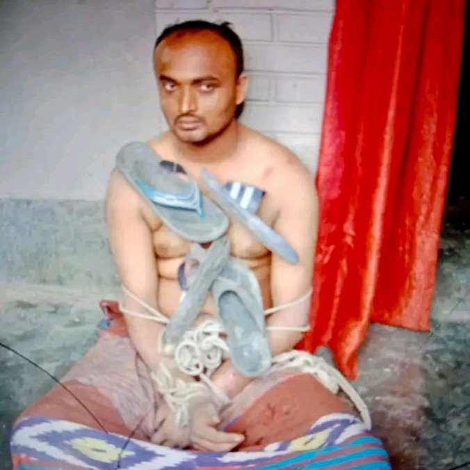 মান্দায় পরকীয়ার জেরে বিজিবি সদস্যকে আটক করে গণপিটুনি