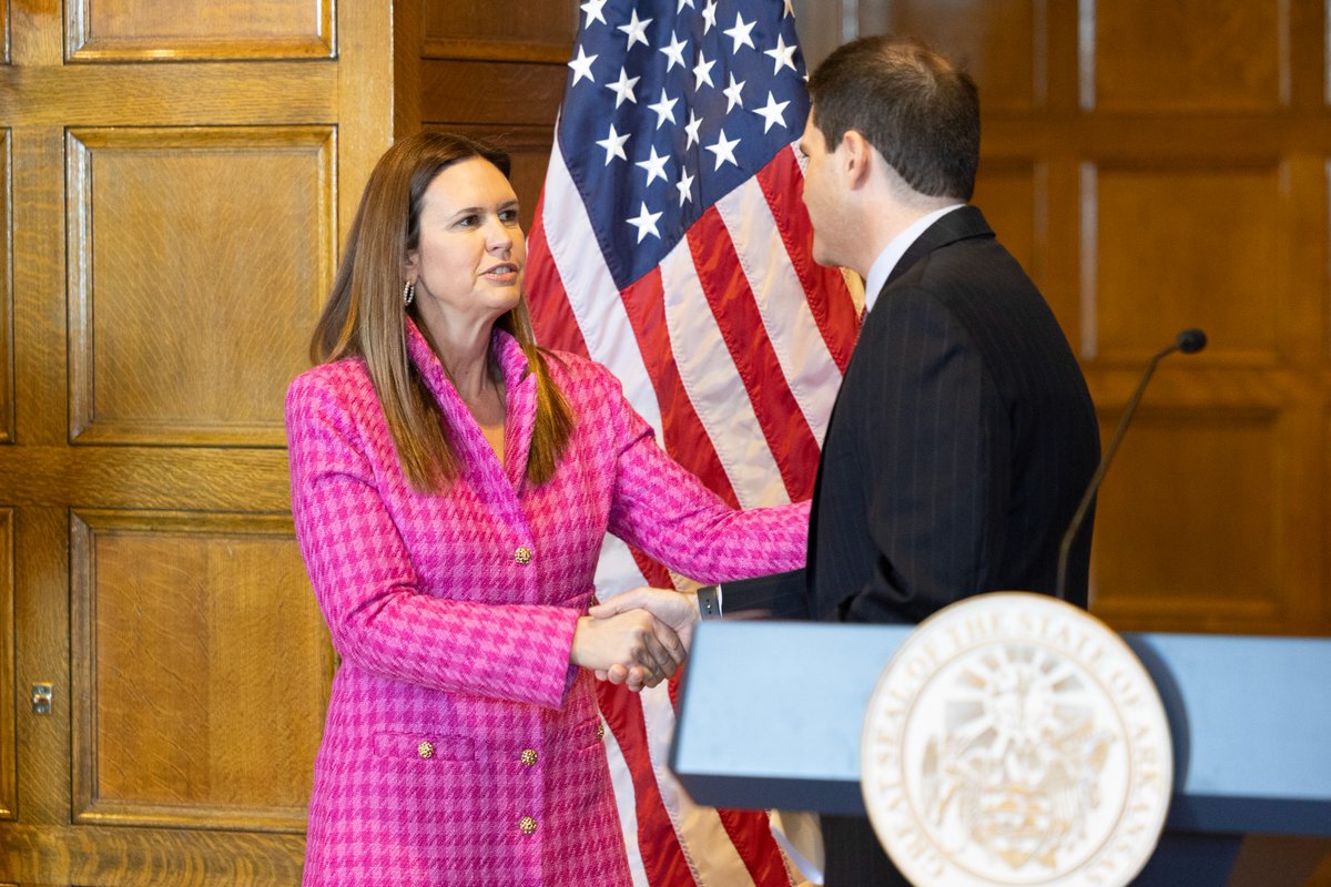 BronniForAR's tweet image. Today I announced I will be running for a full term on the Arkansas Supreme Court in 2026! As a justice, I call balls &amp;amp; strikes. I decide cases based on the law -- not my personal views. And you can expect me to continue serving with integrity, fairness, and impartiality. #arpx