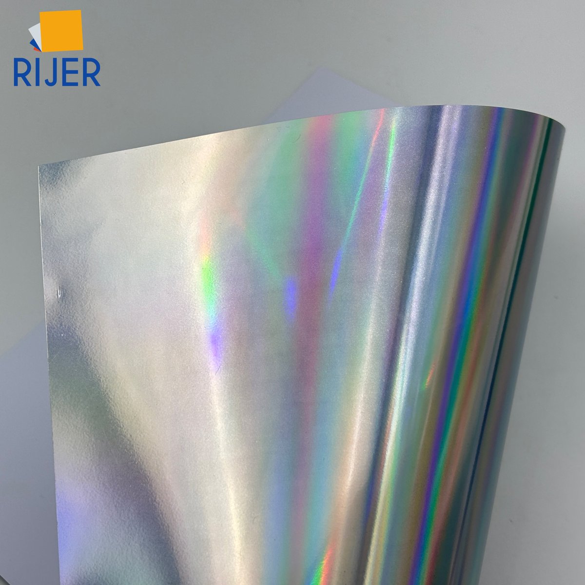 Rijiersh's tweet image. Loading 2 containers of PVC /RPVC white opaque sheet &amp;amp; Super Laser Overlay film for payment cards,EMV Cards, VISA and MasterCard.Pls contact us to get sample with free:Judy@rijier.com #IDsecurity #smartcardhololam #hololam #EMVCards #VISA #MasterCard #paymentcards