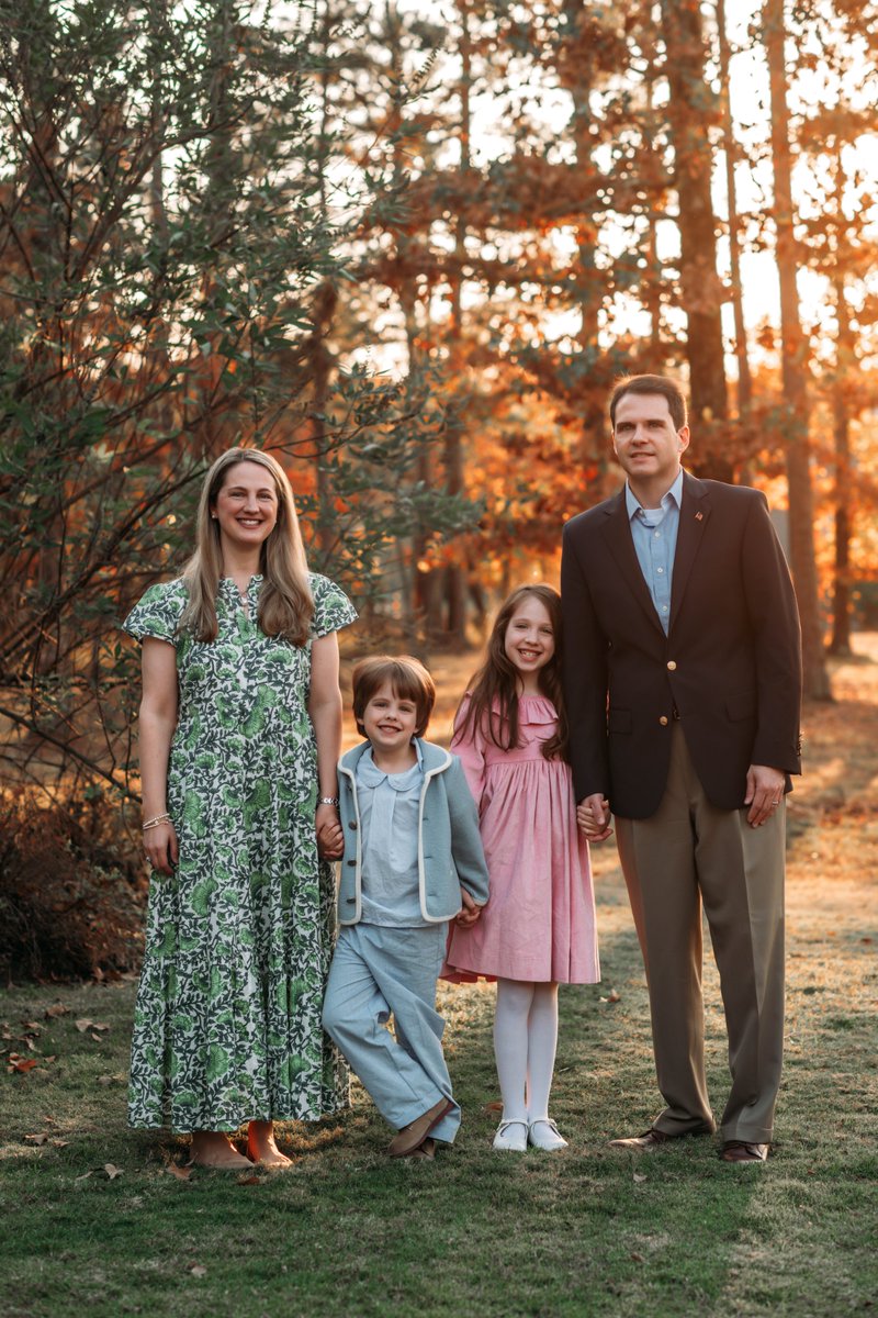 BronniForAR's tweet image. Today I announced I will be running for a full term on the Arkansas Supreme Court in 2026! As a justice, I call balls &amp;amp; strikes. I decide cases based on the law -- not my personal views. And you can expect me to continue serving with integrity, fairness, and impartiality. #arpx