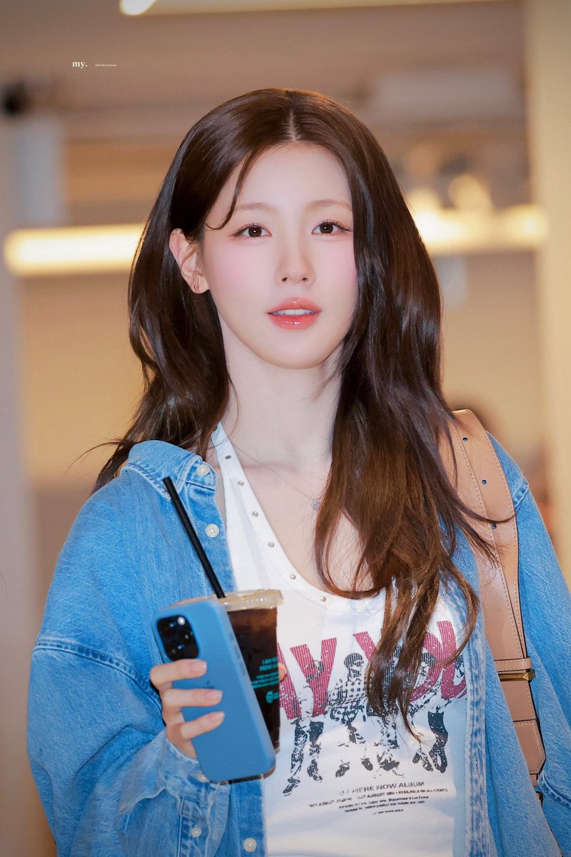 brunette miyeon 🤎