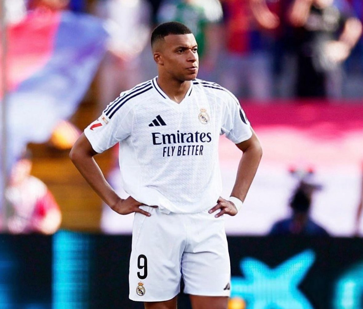 ⚪️🔙 Kylian Mbappé: “Painful… but we will come back. Hala Madrid”.
