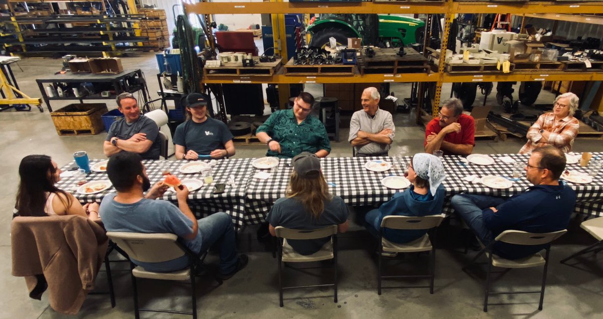 Our team took a well-earned break to enjoy a BBQ and celebrate the season together. Here’s to collaboration, sunshine, and soil health!