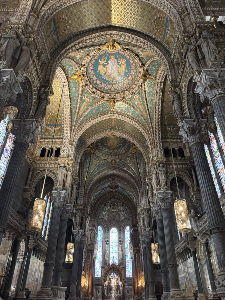 _ChristusRex_'s tweet image. Basilique Notre-Dame de Fourvière, Lyon