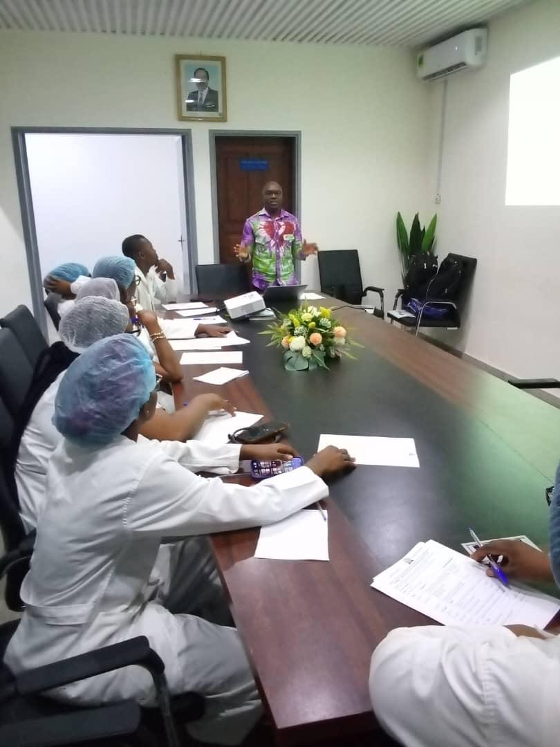 cam_crid's tweet photo. Douala, Cameroon. From May 8-9, a team from the ICEMR-EMERGENTS project at CRID ( @cam_crid ) launched the practical phase of their study at "Cité des Palmiers" District Hospital. Led by Dr. @ElangaEmmanuel , they trained ten nurses to perform the standard operating procedures. https://t.co/wHucCthQbe