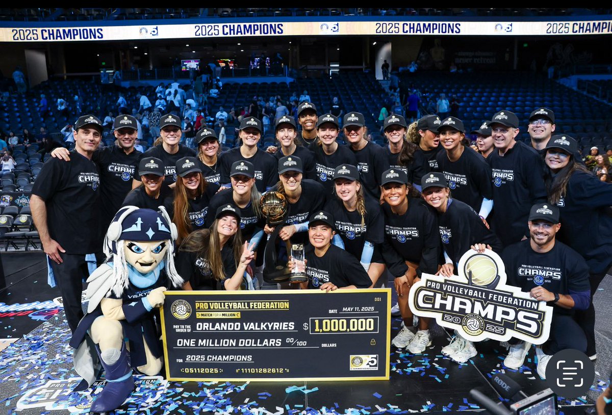 orlvalkyries's tweet image. Woke up as champions💙🏆