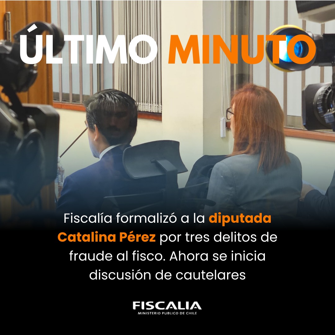 FRANTOFAGASTA's tweet image. ✅️ La Fiscalía de #Antofagasta formalizó por tres delitos de fraude al fisco a la diputada Catalina Pérez en la arista Democracia Viva del #CasoConvenios. Ahora se inicia la discusión de cautelares,  donde el Ministerio Público solicitará prisión preventiva.