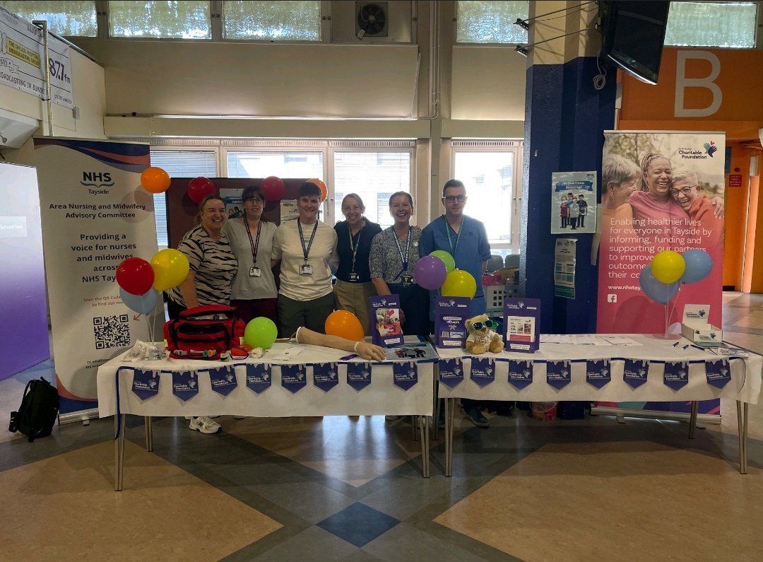Joined our collegues from the Professional Practice Development team on the ninewells concorse today to celebrate 🎉💙 thanks to everyone who stopped to say 👋 
#InternationalNursesDay #teamtayside