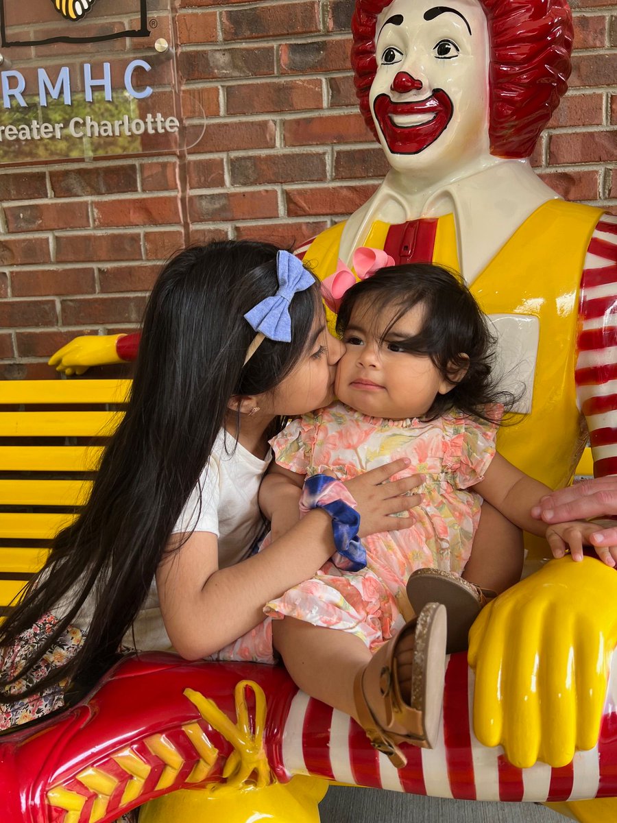After 215 nights, the Martin/Mayor family is going home! 🏠🎉 Thanks to RMHC of GC, their entire family was able to stay together through their son's medical journey, under one roof, sharing meals, and even school, with the bus picking the kids up right at our front door! 🚌❤️