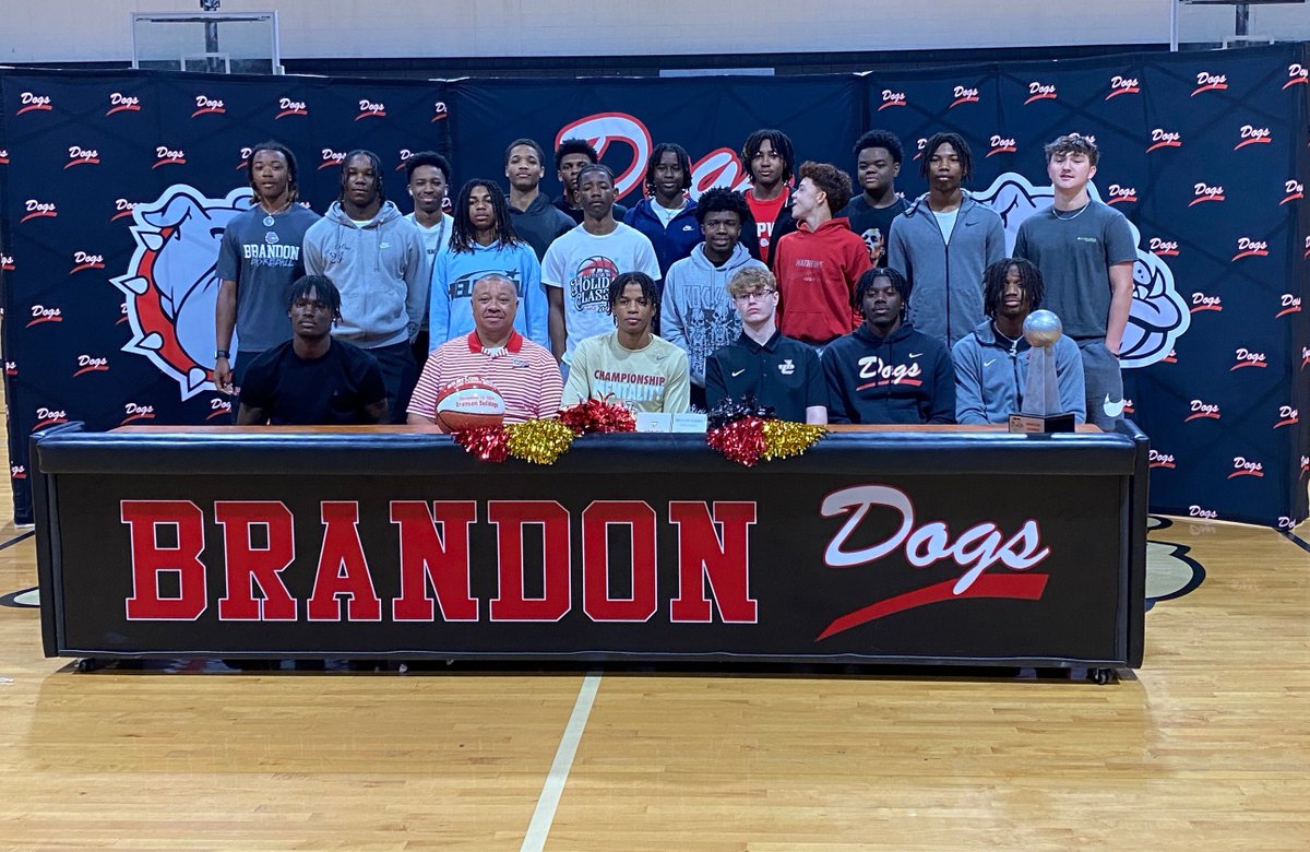 Jones Men’s Basketball (@jc_bobcatsmbk) on Twitter photo MS 7A POY Braylon Barnes puts ✍️ to 📝 and makes it official.
<a href="/braybarnes0/">Braylon Barnes</a>
We don’t rebuild we just Ⓡⓔⓛⓞⓐⓓ 💯
#ChampionshipMentality MS 7A POY Braylon Barnes puts ✍️ to 📝 and makes it official.
<a href="/braybarnes0/">Braylon Barnes</a>
We don’t rebuild we just Ⓡⓔⓛⓞⓐⓓ 💯
#ChampionshipMentality