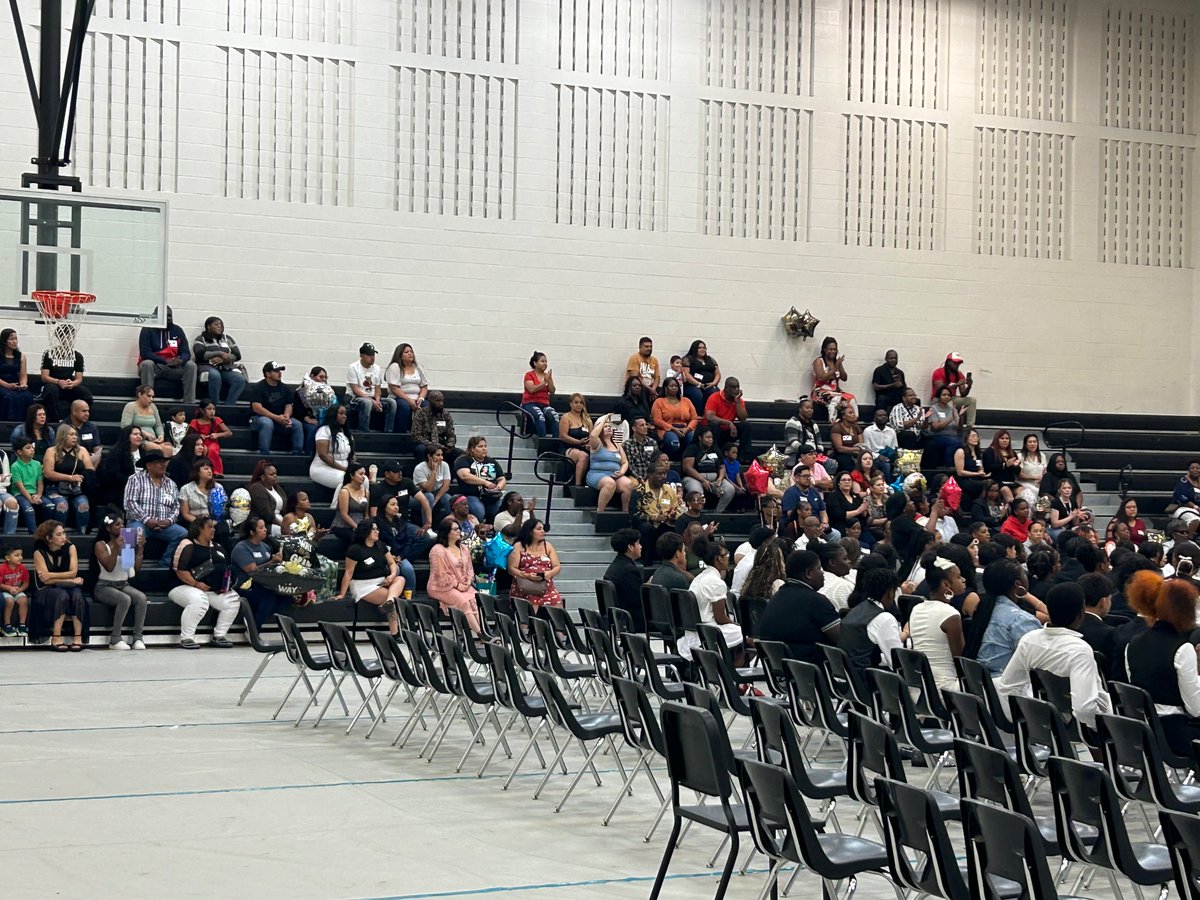 Billy E. Dade (@dademsdallasisd) on Twitter photo EOY celebrations the Dade way 8th crossover
<a href="/taushasimms/">LaTausha Simmons</a>
<a href="/LincolnMadison7/">Lincoln-Madison Vertical Team</a> EOY celebrations the Dade way 8th crossover
<a href="/taushasimms/">LaTausha Simmons</a>
<a href="/LincolnMadison7/">Lincoln-Madison Vertical Team</a>