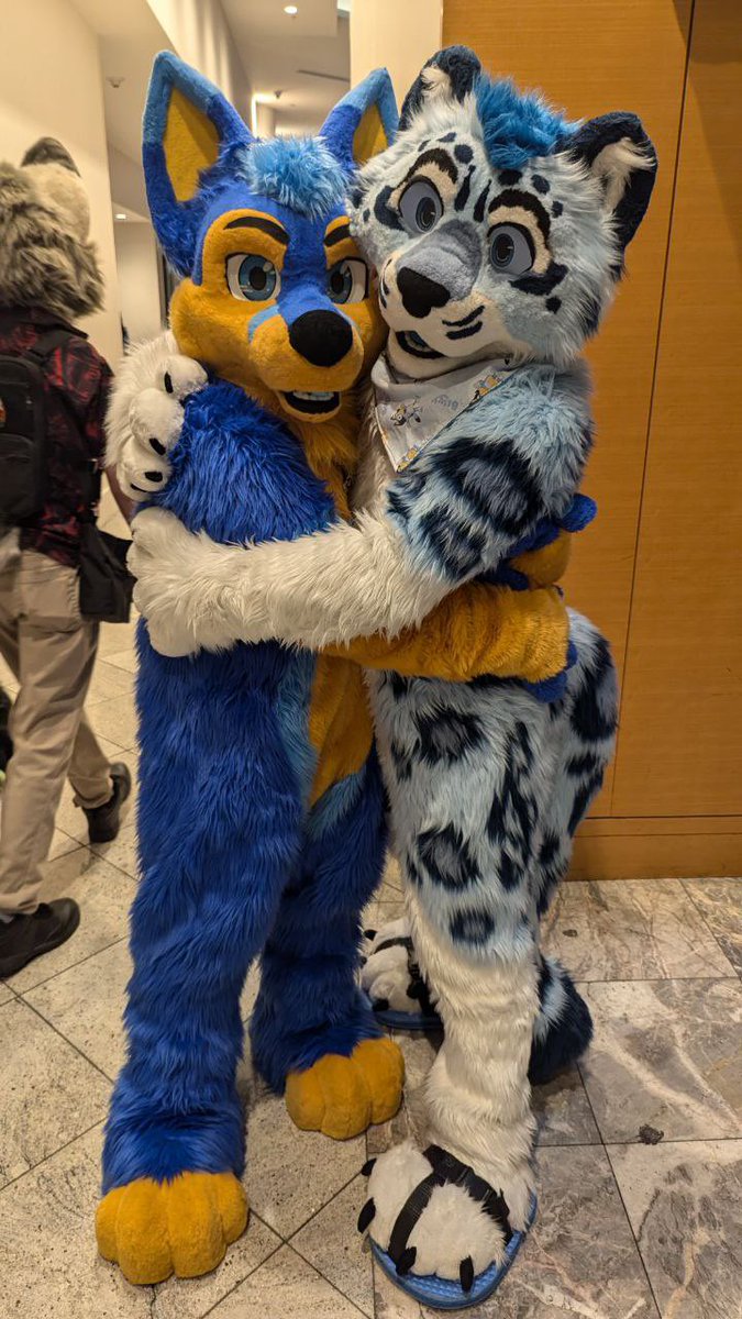 FWA This year was a blast despite some of the issue with the panels and the sky bridges. I had such a great time meeting those last few people that make the silliest moments worth the while. I hope to see again!!  <a href="/AstoraGray/">✨𝒜𝓈𝓉𝑜𝓇𝒶✨🔜 MP</a> <a href="/BeefyTheTiger/">Beefy</a>  <a href="/Hachi_fox11/">Hachi-fox</a>  <a href="/DracesLW/">Draces</a>