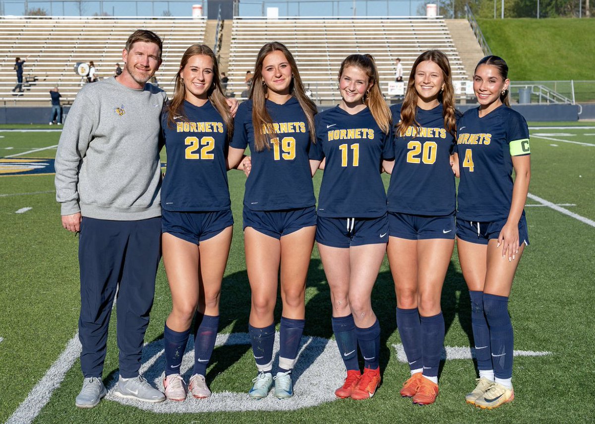 SalineGSoccer's tweet photo. Thank you to our amazing seniors and their families! We loved celebrating you on Friday night in your last game at Hornet Stadium. ๐๐๐โฝ๏ธ๐ญ #foreverahornet https://t.co/hYHcqZGjF6