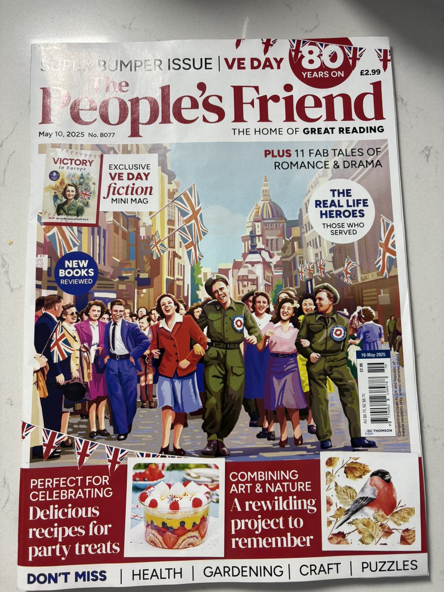 DoricPhrases's tweet image. Muckle proud tae hiv ma debut short story in this wikk’s The People’s Friend (The Fowks Freen!). It’s set on a journey fae Aberdeen #train station.