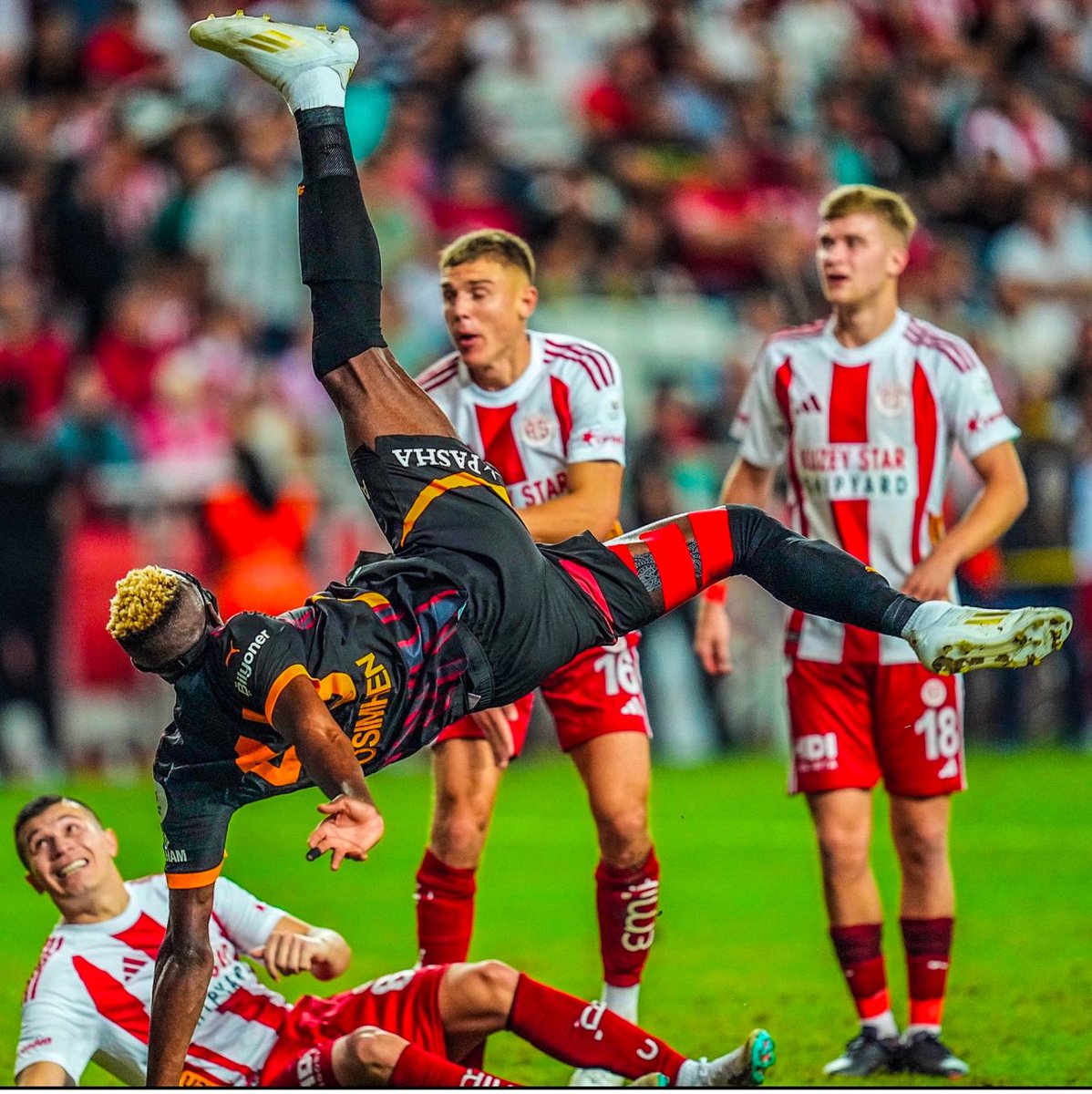 Dear Victor, our 🦁💛❤️please #StayWithUsOsimhen